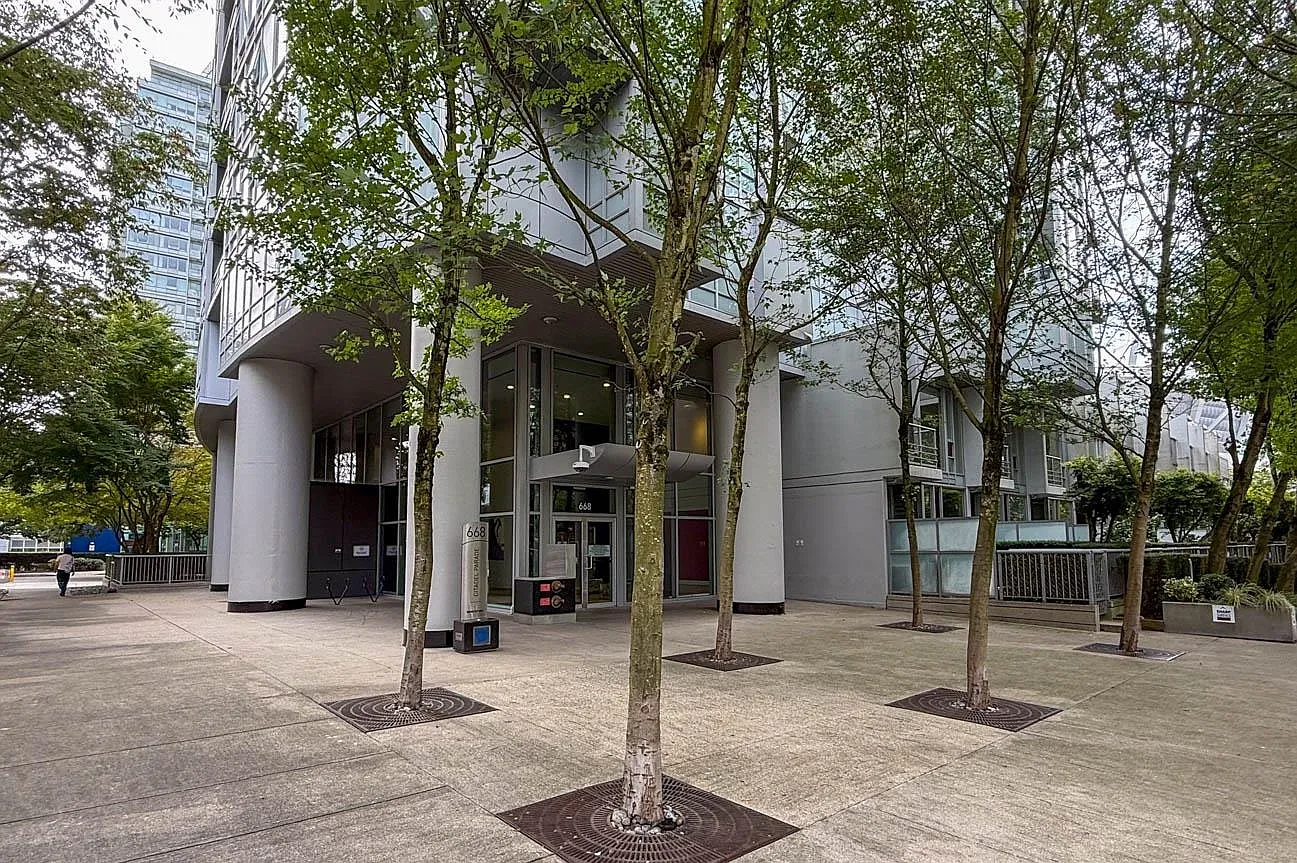 1 bed, 550 sqft, $2,600 — Photo 3