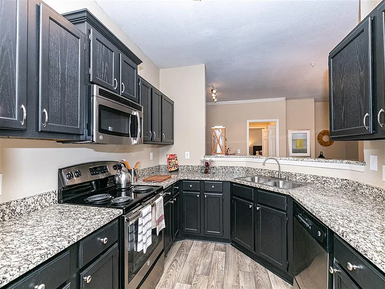 Andover at Johns Creek — Photo 20