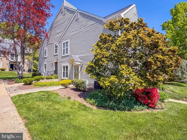 601 Society Pl, Newtown, PA 18940