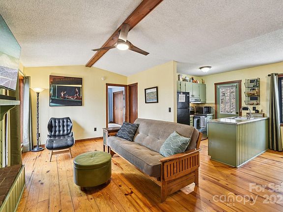 5th image of 354 Roaring Creek Ln