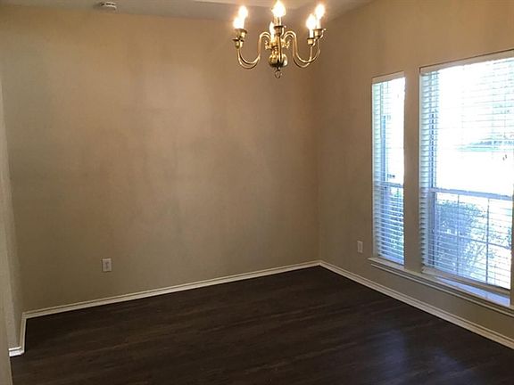 4th image of 1027 N Teal Estates Cir
