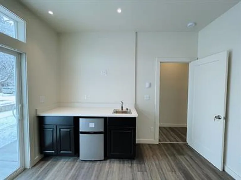 502 S Almon St — Photo 9