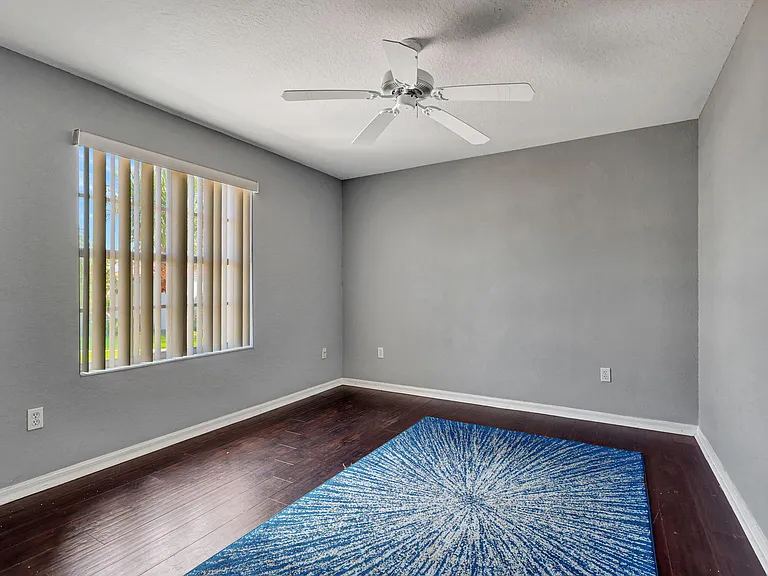 4190 Bahia Isle Cir — Photo 41
