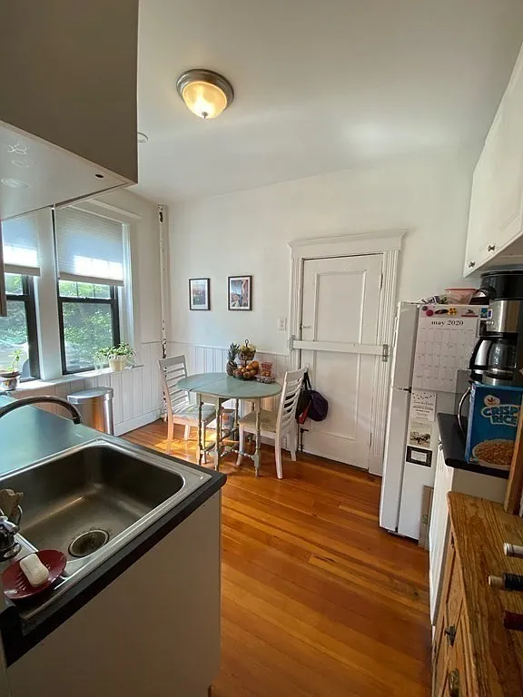 2 bed, 1.0 bath, 644 sqft, $2,650 — Photo 4