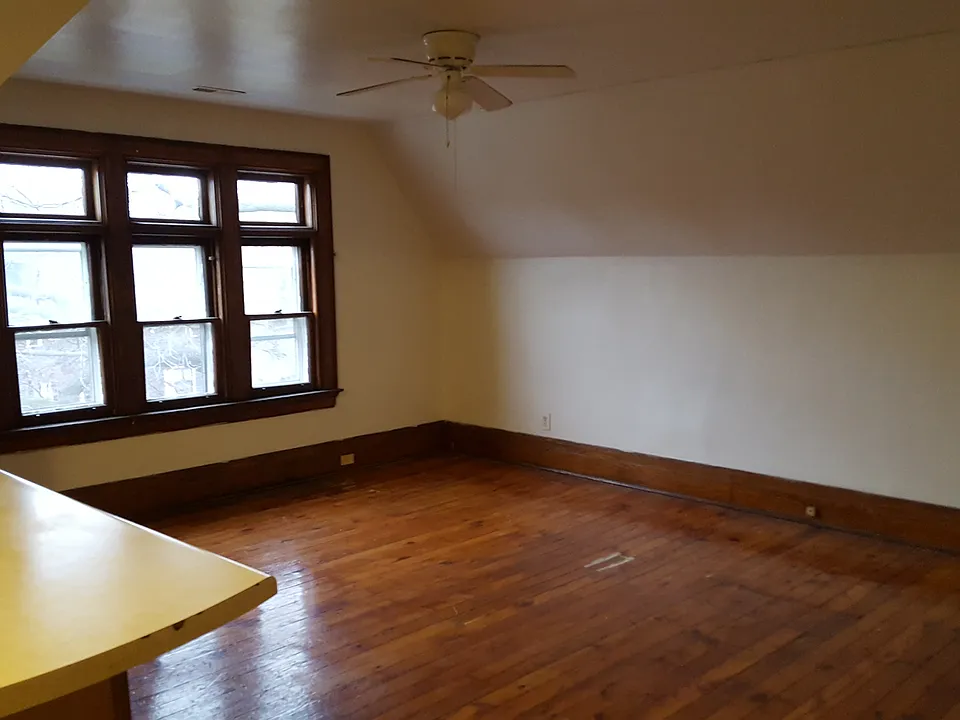 434 Oxford St #5