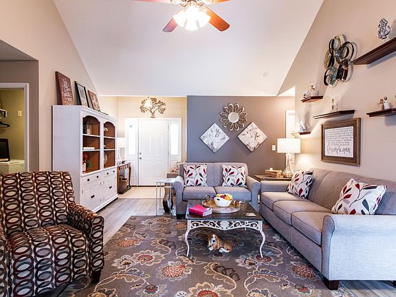 3rd image of 183 Hardy Ln