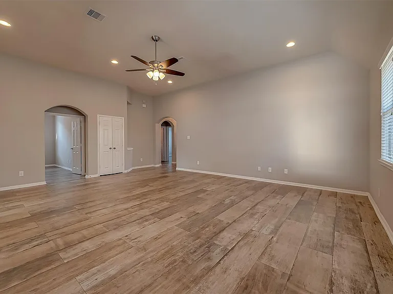 8306 Hampton Bay Dr — Photo 20