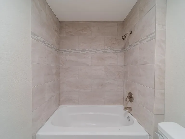 5739 Skylane Dr — Photo 18