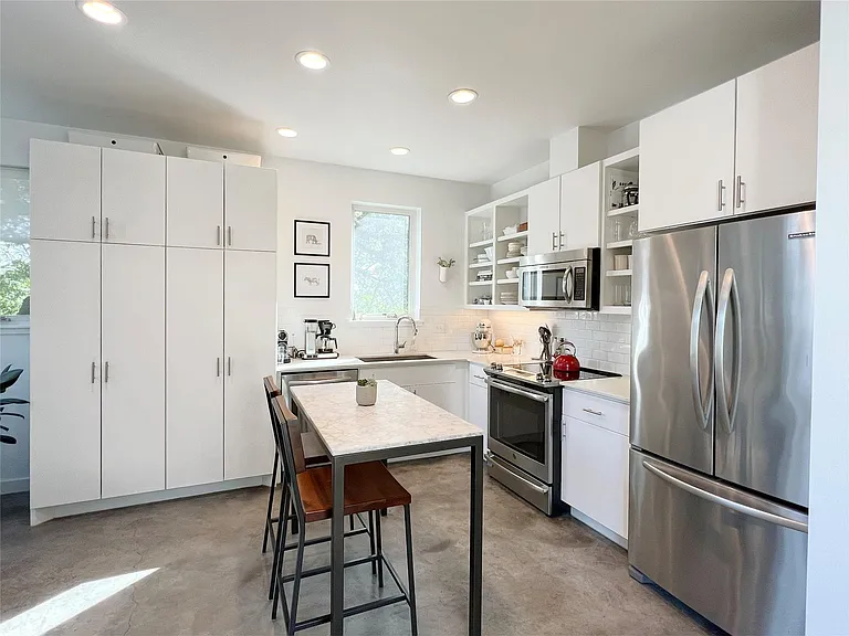1204 Woodland Ave #B — Photo 4