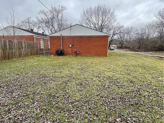 4th image of 6200 Melvin Ave