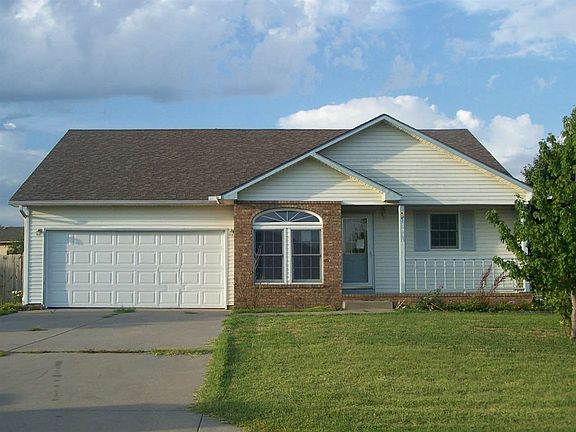 2nd image of 385 W Sunflower Ln