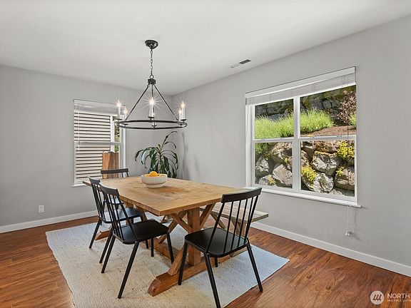 5th image of 17529 14th Drive SE