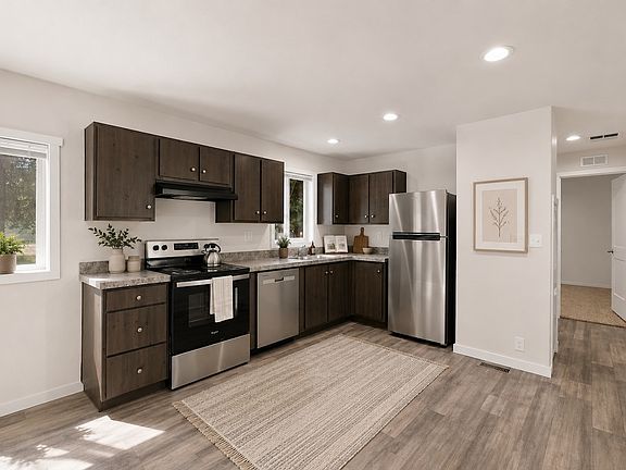 5th image of 901 N Almon St #402