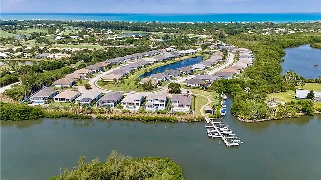 Ariel view of Orchid Cove showing access to the Indian River.