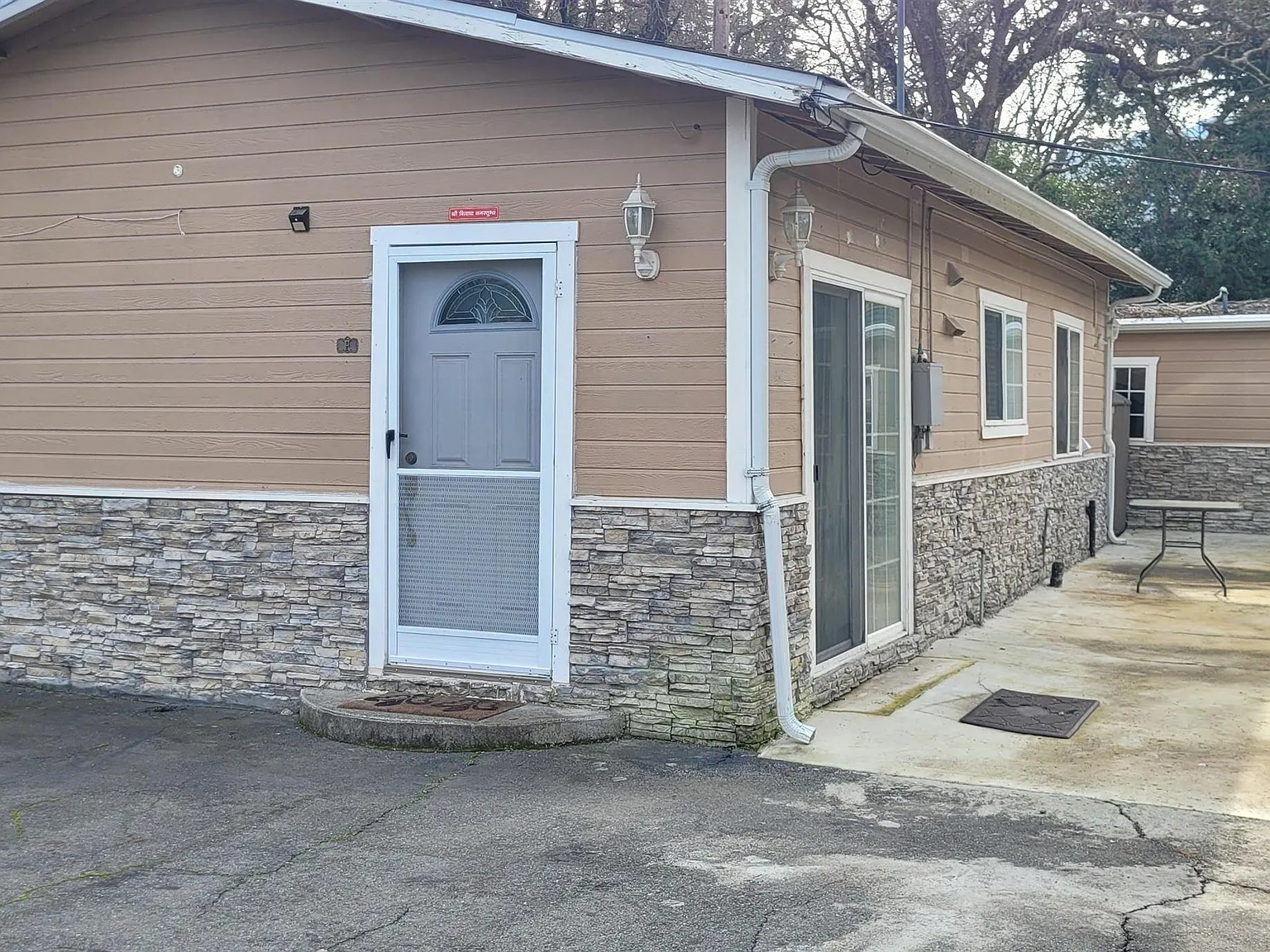 1 bed, 880 sqft, $2,500 — Photo 2