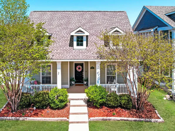 901 Hayden Ln, Aubrey, TX 76227