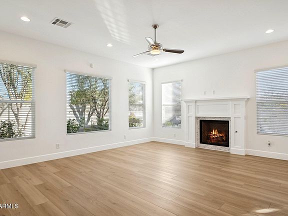 5th image of 3814 E CRITTENDEN Lane