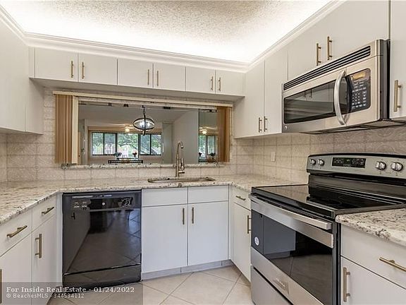 2nd image of 10829 W Clairmont Cir #204
