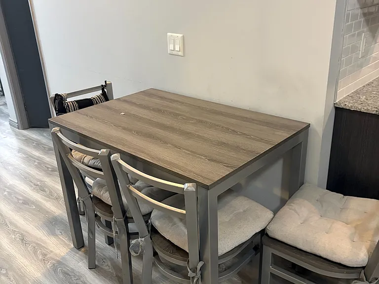 275 F Larch St #111 — Photo 5