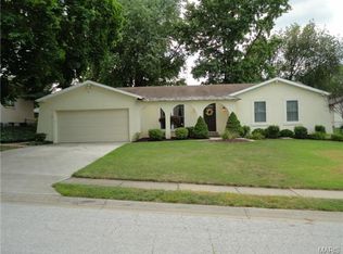3041 Blanchette Dr, Saint Charles, MO 63301