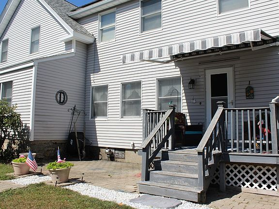 2nd image of 171 S Main St #2
