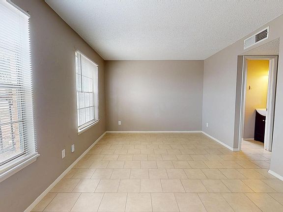 3rd image of 6925 Escondido Dr #A