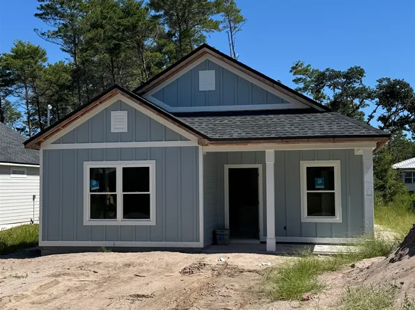 159 Georgia St, Carrabelle, FL 32322