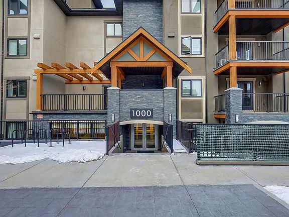 2nd image of 402 SW Kincora Glen Rd NW #1201