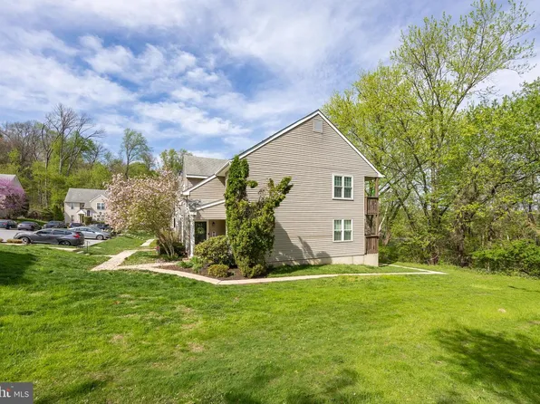 360 Cashel Ct #360, Aston, PA 19014