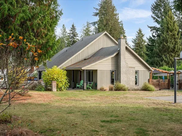1800 Craig Dr, Nanoose Bay, BC V9P 9C8