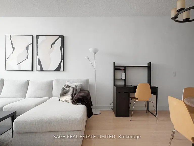 1101 Leslie St #1507 — Photo 4