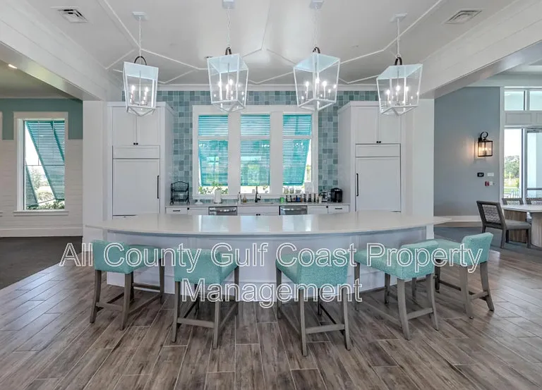 10194 Canaveral Cir — Photo 26