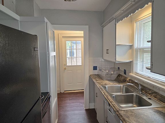 4th image of 1809 N Gatewood Ave