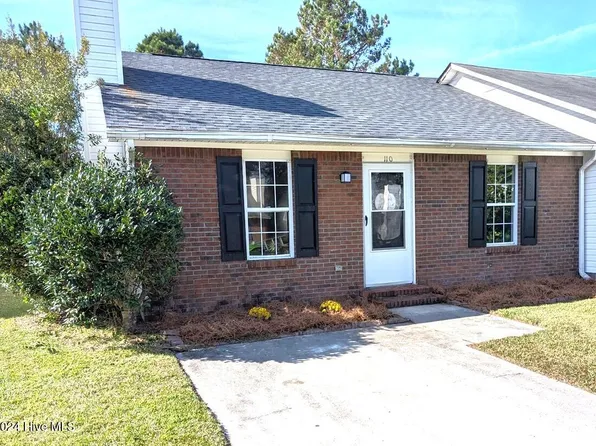 110 Live Oak Court, Midway Park, NC 28544