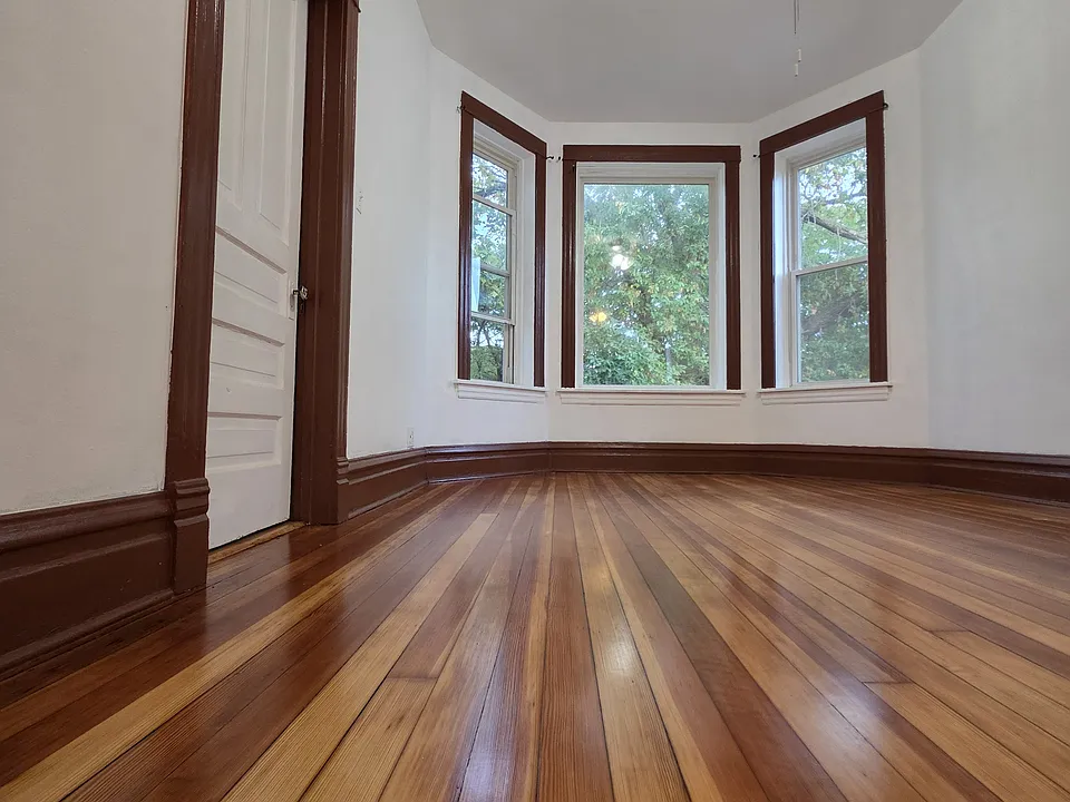1138 N Hamlin Ave #2