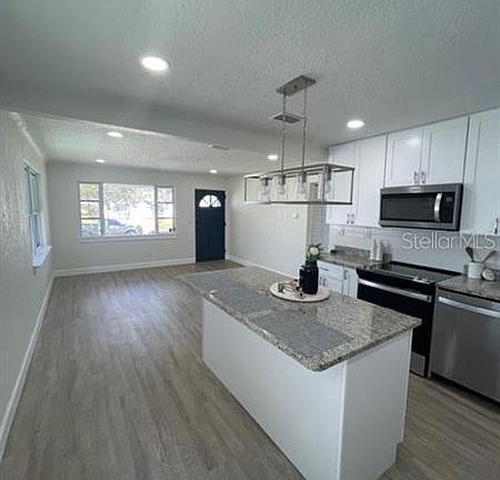 4th image of 460 47th Ave N