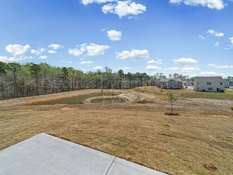 204 Calvin Creek Dr — Photo 37