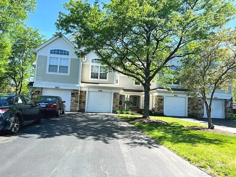 2 bed, 2.5 bath, 1432 sqft, $2,500 — Photo 1