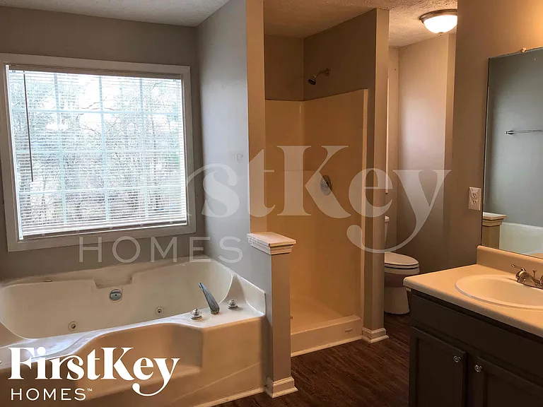 35 Riverbend Trl — Photo 13