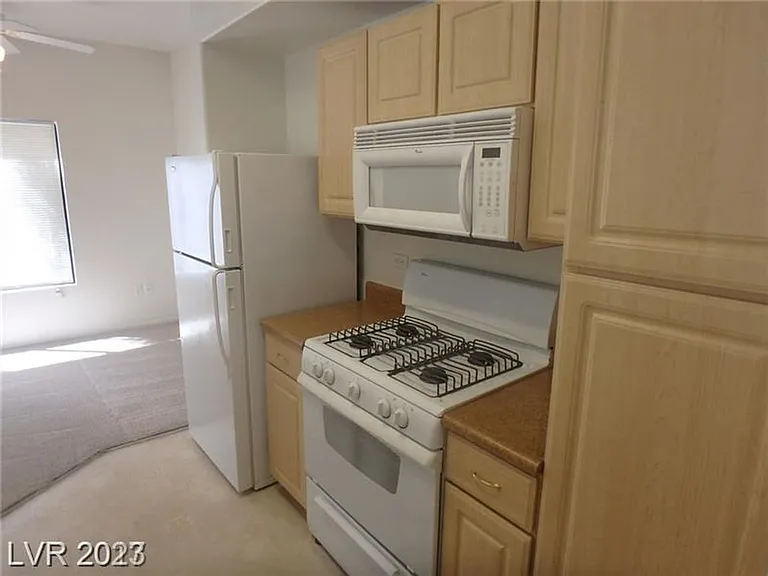 8250 N Grand Canyon Dr #1116 — Photo 11