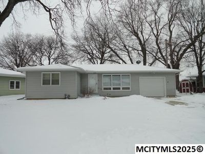 111 Country Cir, Mason City, IA, 50401