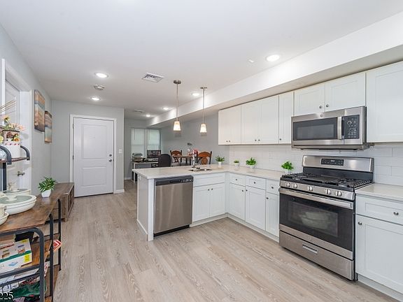 4th image of 59 Mercer St