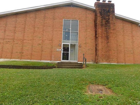2nd image of 1718 Radio Rd #D