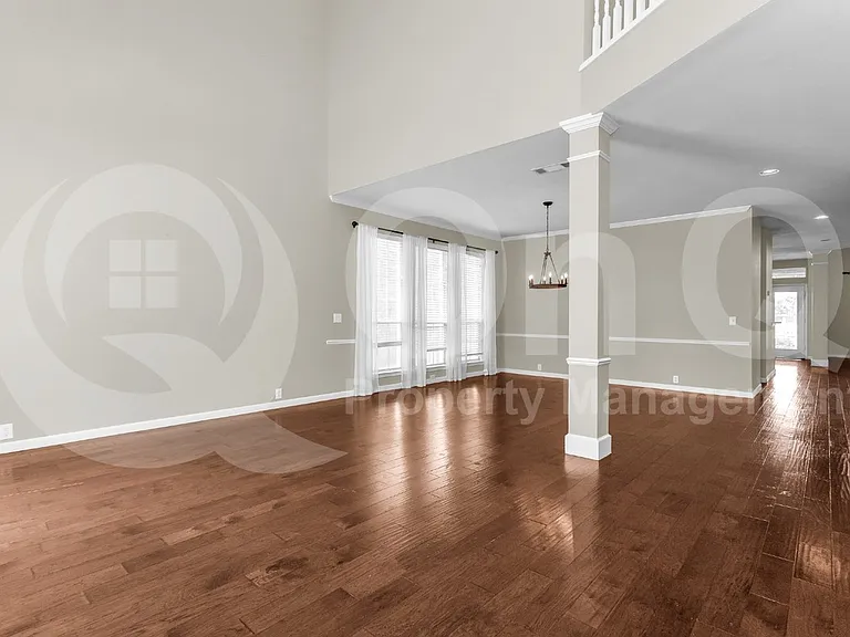 11281 Balcones Dr — Photo 18