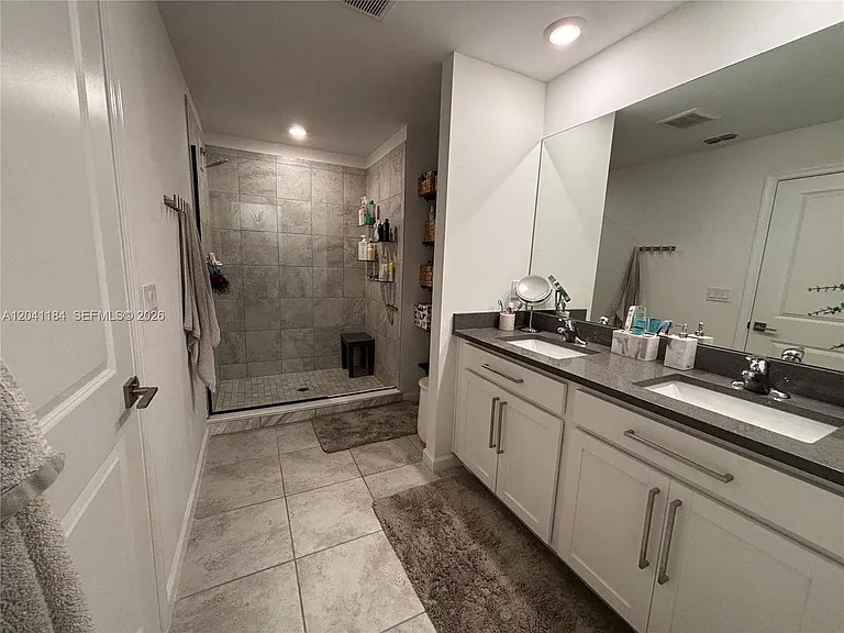 6359 Sailpointe Ln — Photo 20