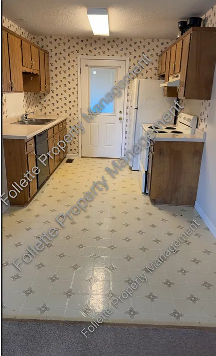 2 bed, 714 sqft, $1,000 — Photo 4