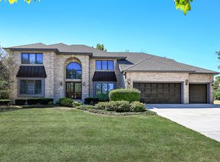 1413 Darien Club Dr, Darien, IL 60561