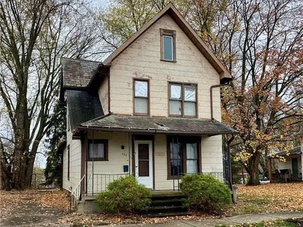 152 Saint Clair Ave SE, New Philadelphia, OH 44663