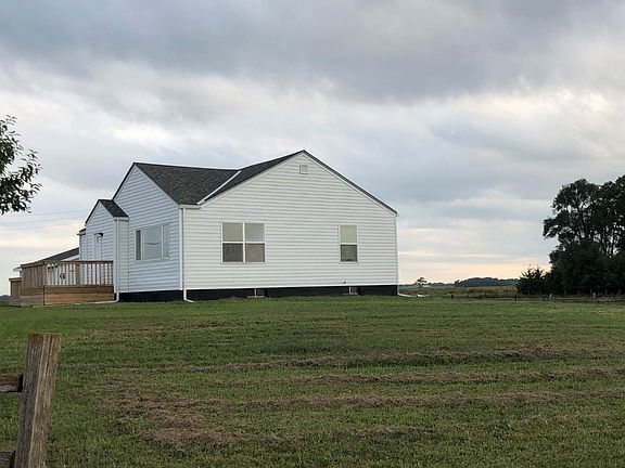 2nd image of 827 15th Ave