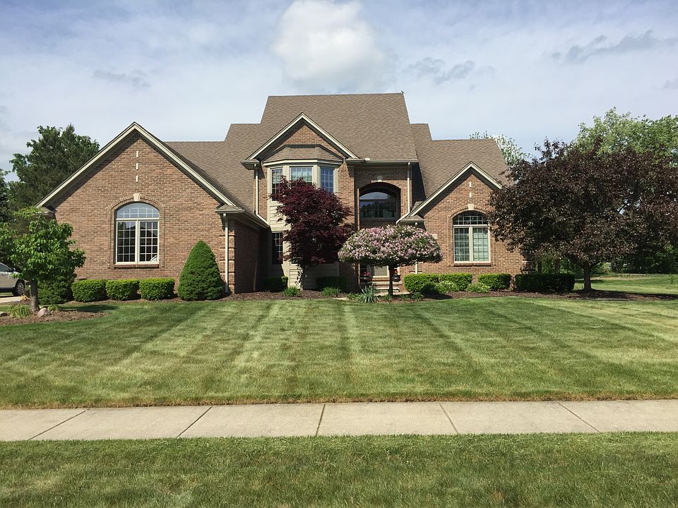 1st image of 62521 Hidden Pond Dr